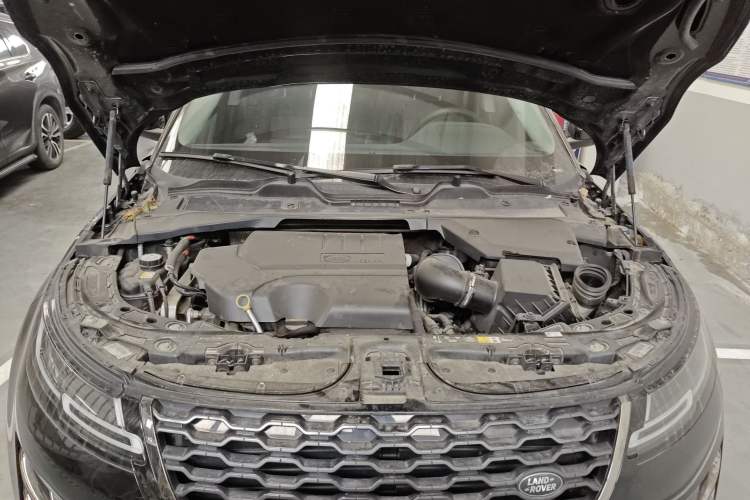 Used Land Rover Range Evoque 2021 Range Rover Velar 249 PS R-Dynamic S Performance Edition Engine Bay