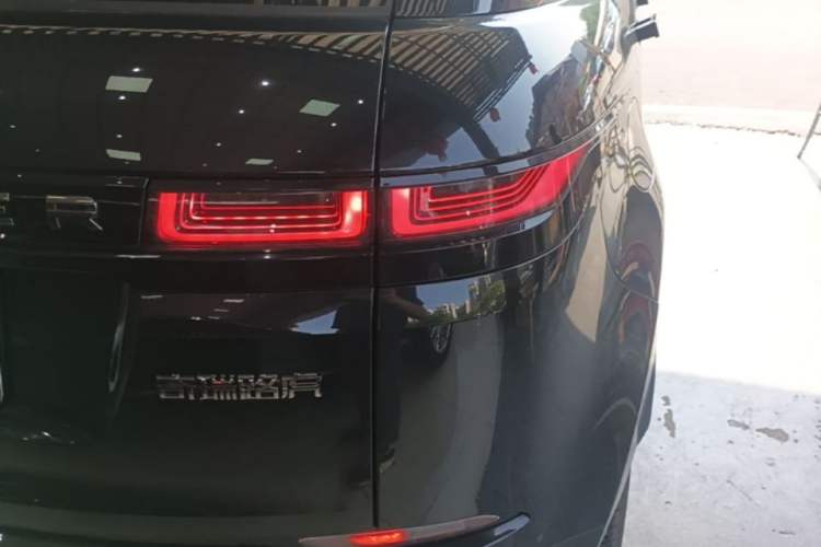 Used Land Rover Range Evoque 2021 Range Rover Velar 249 PS R-Dynamic S Performance Edition Exterior 1