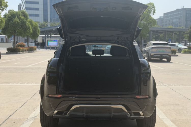 Used Land Rover Range Evoque 2021 Range Rover Velar L 249PS R-Dynamic First Edition Exterior 3