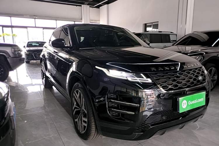 Used Land Rover Range Evoque 2021 Range Rover Velar 249 PS R-Dynamic HSE Luxury Edition Front Right 45 Deg