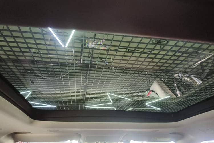 Used Land Rover Range Evoque 2021 Range Rover Velar L 249PS R-Dynamic First Edition Headliner