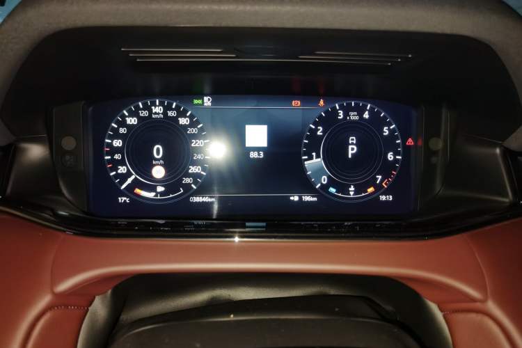 Used Land Rover Range Evoque 2021 Range Rover Velar L 249PS R-Dynamic First Edition Instrument Cluster