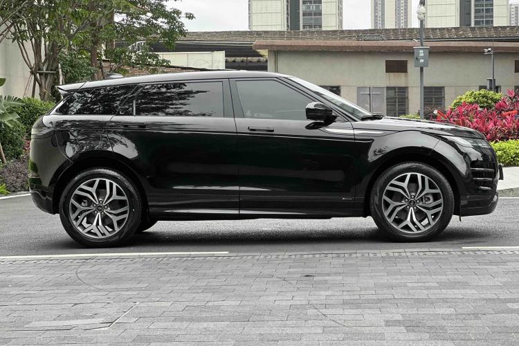 Used Land Rover Range Evoque 2021 Range Rover Velar 249 PS R-Dynamic S Performance Edition Interior 7