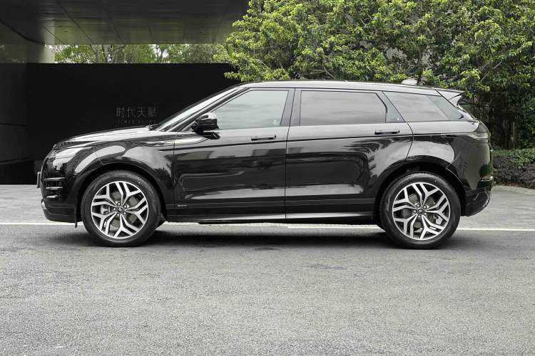 Used Land Rover Range Evoque 2021 Range Rover Velar 249 PS R-Dynamic S Performance Edition Interior 8