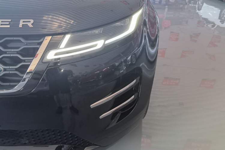 Used Land Rover Range Evoque 2021 Range Rover Velar L 249PS R-Dynamic First Edition Left Front Headlight