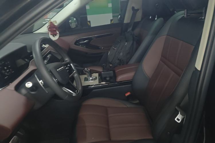 Used Land Rover Range Evoque 2021 Range Rover L 249 PS R-Dynamic SE Luxury Edition Left Front Seat