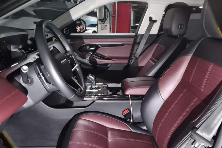 Used Land Rover Range Evoque 2021 Range Rover Velar L 249PS R-Dynamic First Edition Left Front Seat