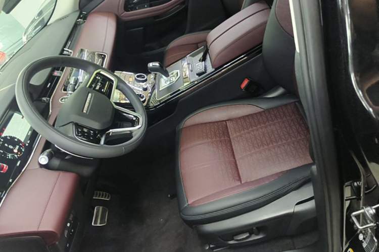 Used Land Rover Range Evoque 2021 Range Rover Velar L 249PS R-Dynamic First Edition Left Front Seat