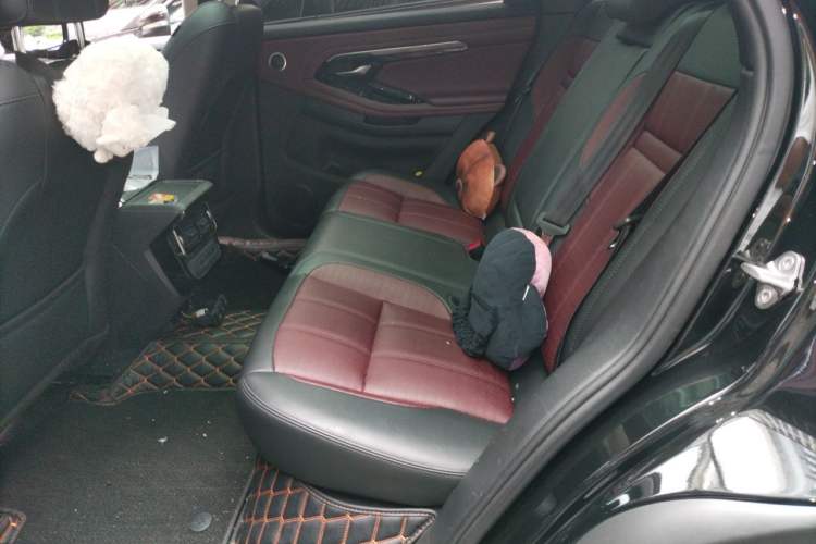 Used Land Rover Range Evoque 2021 Range Rover Velar L 249PS R-Dynamic First Edition Left Rear Seat