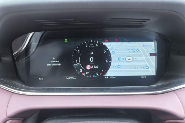Used Land Rover Range Evoque 2021 Range Rover Velar L 249PS R-Dynamic First Edition Odometer Close Up