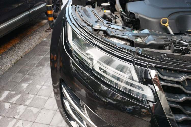 Used Land Rover Range Evoque 2021 Range Rover Velar L 249PS R-Dynamic First Edition Right Front Headlight
