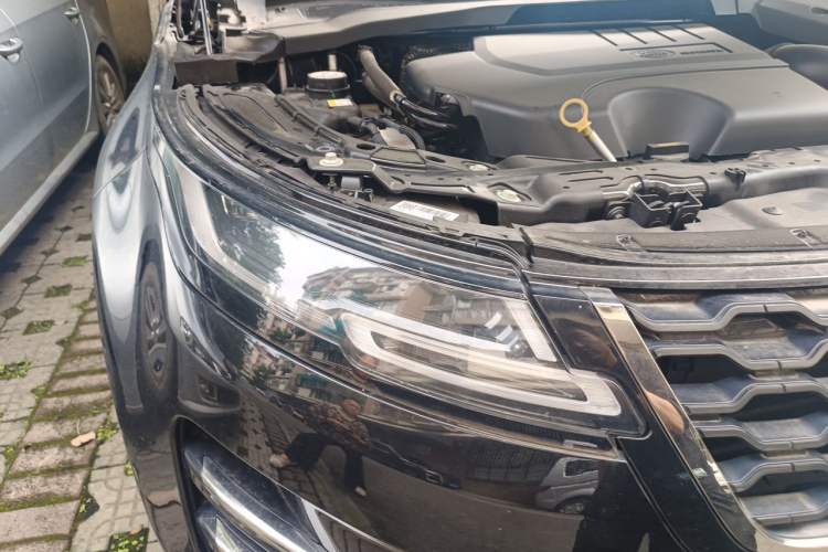 Used Land Rover Range Evoque 2021 Range Rover Velar L 249PS R-Dynamic First Edition Right Front Headlight