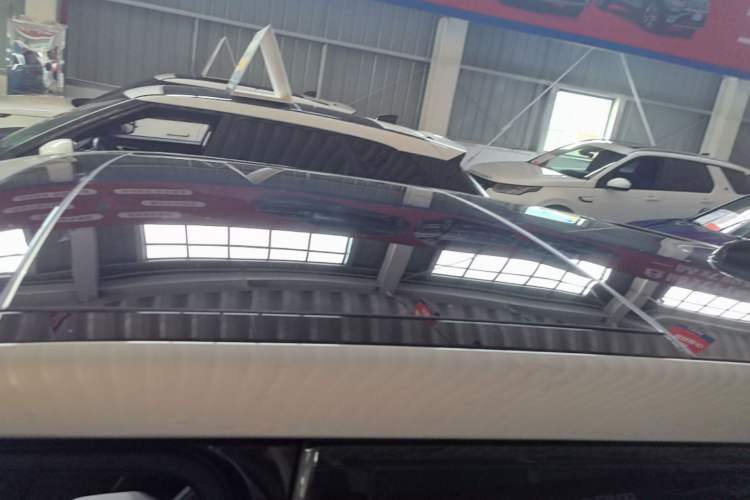 Used Land Rover Range Evoque 2021 Range Rover Velar L 249PS R-Dynamic First Edition Roof