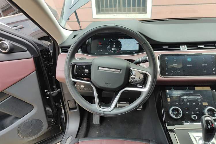 Used Land Rover Range Evoque 2021 Range Rover Velar 249 PS R-Dynamic S Performance Edition Steering Wheel