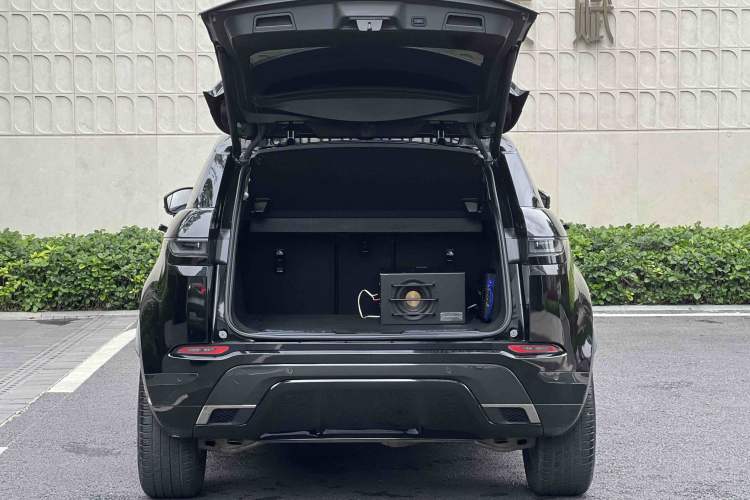 Used Land Rover Range Evoque 2021 Range Rover Velar 249 PS R-Dynamic S Performance Edition Trunk