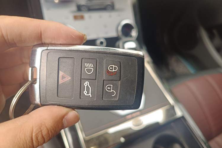 Used Land Rover Range Evoque 2021 Range Rover Velar L 249PS R-Dynamic First Edition Vehicle Key