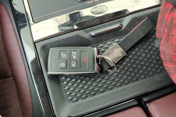 Used Land Rover Range Evoque 2021 Range Rover Velar 249 PS R-Dynamic S Performance Edition Vehicle Key