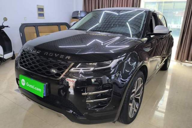 Land Rover Range Evoque 2021 Range Rover Velar L 249PS R-Dynamic First Edition مستعملة