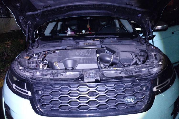 Used Land Rover Range Evoque 2021 Range Rover Velar L 249PS R-Dynamic First Edition Engine Bay