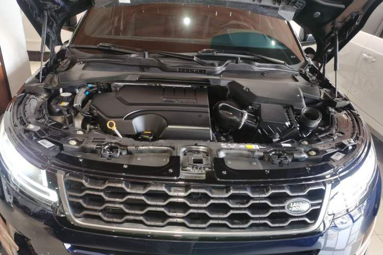 Used Land Rover Range Evoque 2021 Range Rover Velar 249 PS R-Dynamic S Performance Edition Engine Bay