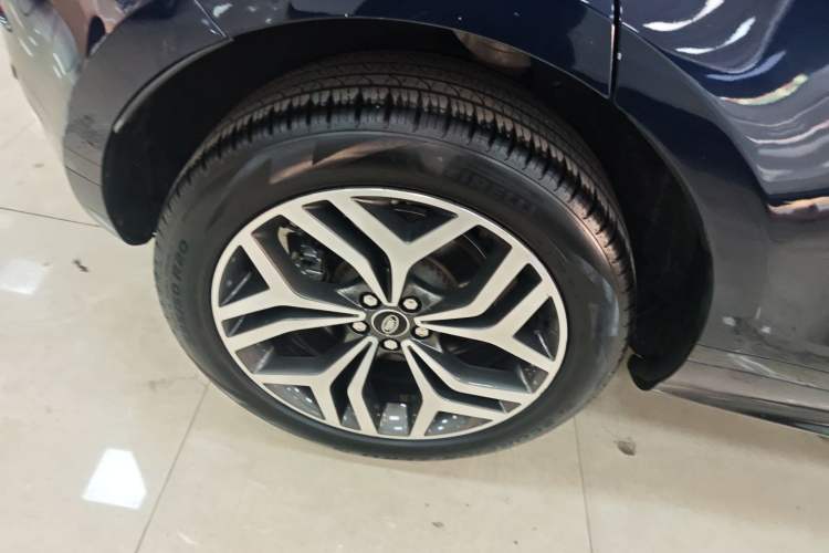 Used Land Rover Range Evoque 2021 Range Rover Velar 249 PS R-Dynamic S Performance Edition Exterior 5