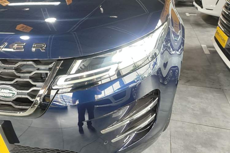 Used Land Rover Range Evoque 2021 Range Rover Velar L 249PS R-Dynamic First Edition Left Front Headlight