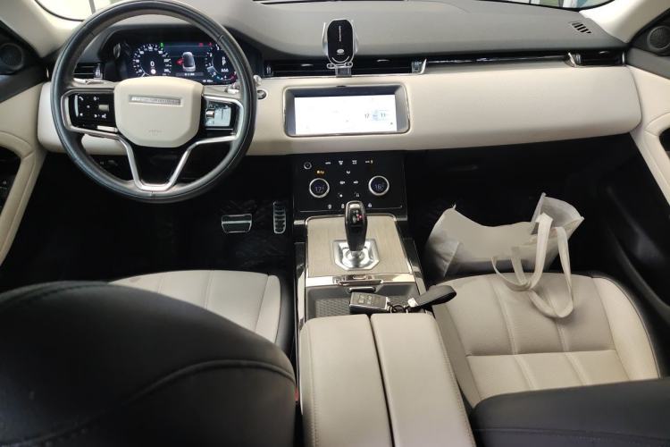 Used Land Rover Range Evoque 2021 Range Rover Velar 249 PS R-Dynamic S Performance Edition Center Console