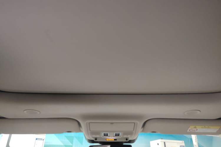 Used Land Rover Range Evoque 2021 Range Rover Velar 249 PS R-Dynamic S Performance Edition Headliner