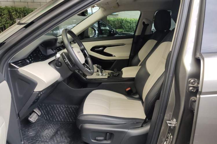 Used Land Rover Range Evoque 2021 Range Rover Velar 249 PS R-Dynamic S Performance Edition Left Front Seat