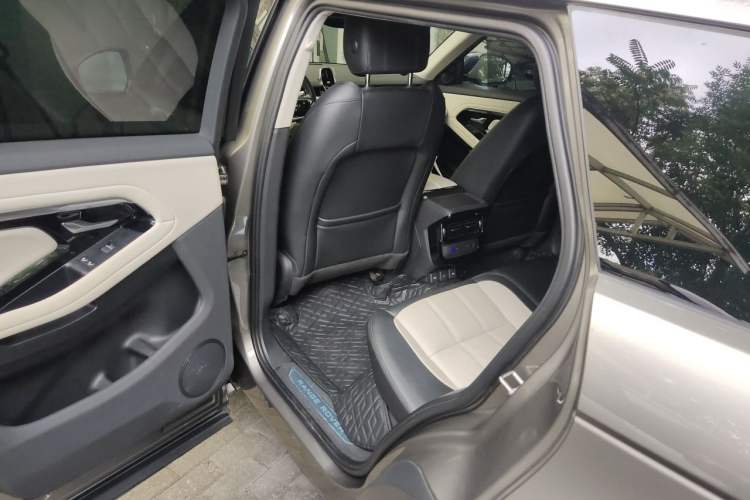 Used Land Rover Range Evoque 2021 Range Rover Velar 249 PS R-Dynamic S Performance Edition Left Rear Seat