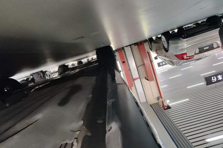 Used Land Rover Range Evoque 2021 Range Rover L 249 PS R-Dynamic SE Luxury Edition Left Side Sill