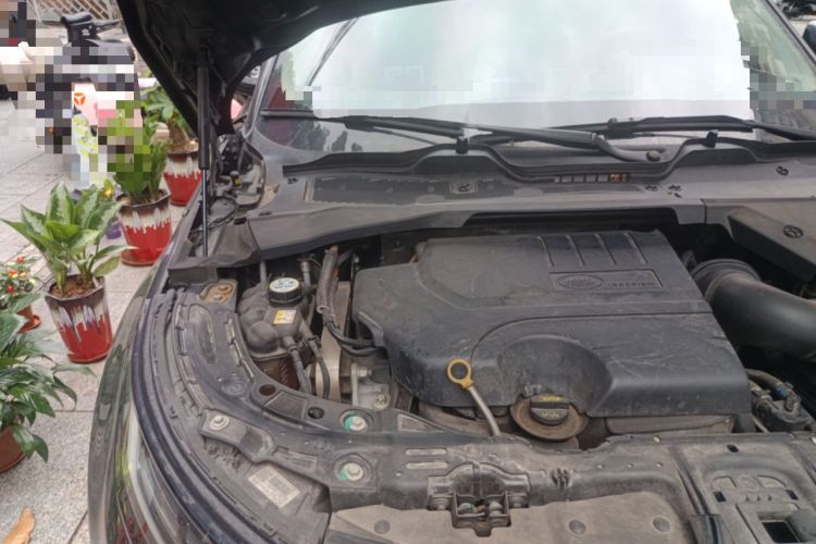 Used Land Rover Range Evoque 2021 Range Rover Velar L 249PS R-Dynamic First Edition Engine Bay Right