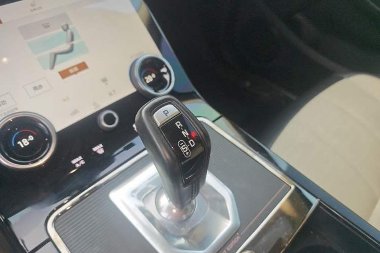 Used Land Rover Range Evoque 2021 Range Rover Velar L 249PS R-Dynamic First Edition Gear Lever