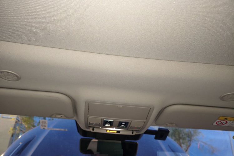 Used Land Rover Range Evoque 2021 Range Rover Velar L 249PS R-Dynamic First Edition Headliner