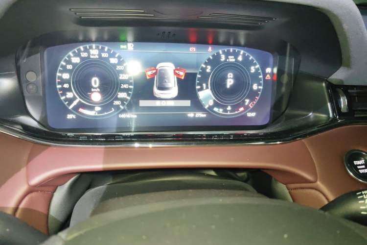 Used Land Rover Range Evoque 2021 Range Rover Velar L 249PS R-Dynamic First Edition Instrument Cluster