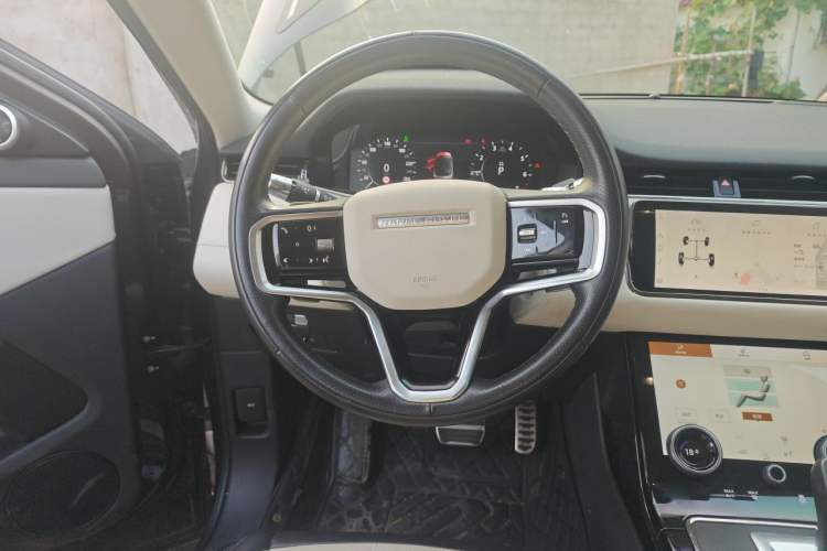 Used Land Rover Range Evoque 2021 Range Rover Velar L 249PS R-Dynamic First Edition Steering Wheel