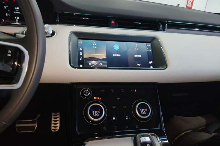 Used Land Rover Range Evoque 2021 Range Rover Velar 249 PS R-Dynamic S Performance Edition Audio And AC Panel
