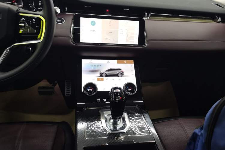 Used Land Rover Range Evoque 2021 Range Rover Velar 249 PS R-Dynamic HSE Luxury Edition Audio And AC Panel