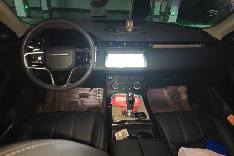 Used Land Rover Range Evoque 2021 Range Rover Velar 249 PS R-Dynamic S Performance Edition Center Console