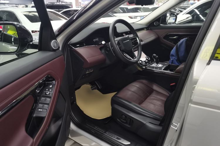 Used Land Rover Range Evoque 2021 Range Rover Velar 249 PS R-Dynamic HSE Luxury Edition Driver Seat