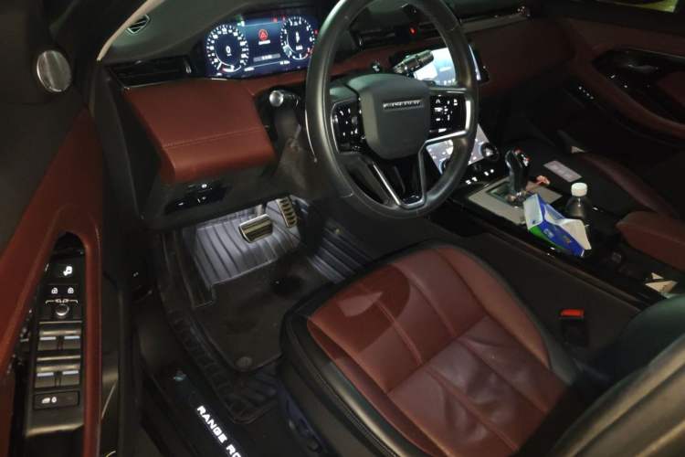 Used Land Rover Range Evoque 2021 Range Rover Velar 249 PS R-Dynamic HSE Luxury Edition Driver Seat