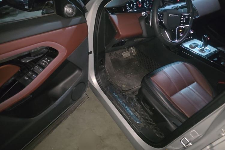 Used Land Rover Range Evoque 2021 Range Rover Velar 249 PS R-Dynamic S Performance Edition Driver Seat