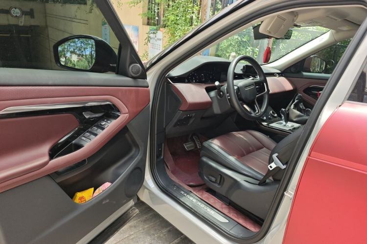 Used Land Rover Range Evoque 2021 Range Rover Velar 249 PS R-Dynamic S Performance Edition Driver Seat
