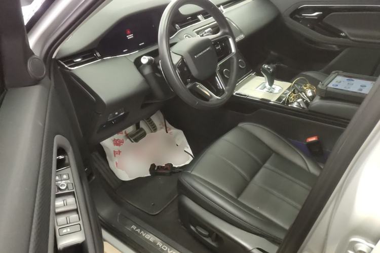Used Land Rover Range Evoque 2021 Range Rover Velar 249 PS R-Dynamic S Performance Edition Driver Seat