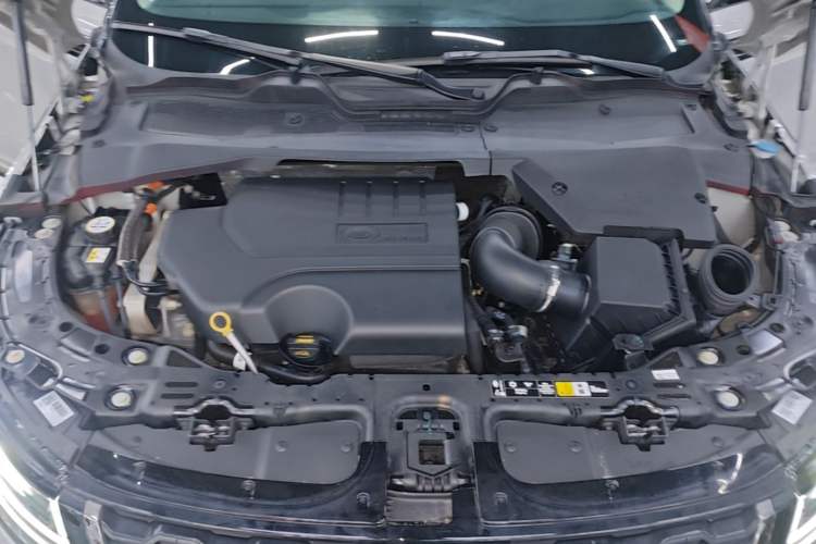 Used Land Rover Range Evoque 2021 Range Rover Evoque 200 PS R-Dynamic Standard Elite Edition Engine Bay