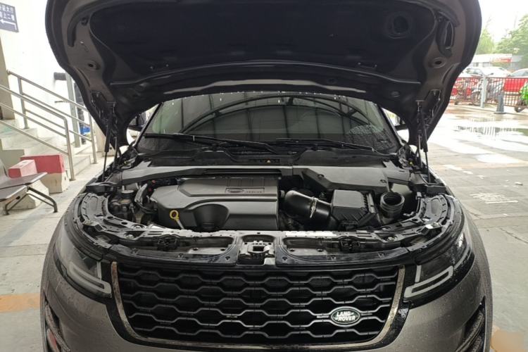Used Land Rover Range Evoque 2021 Range Rover Velar 249 PS R-Dynamic S Performance Edition Engine Bay