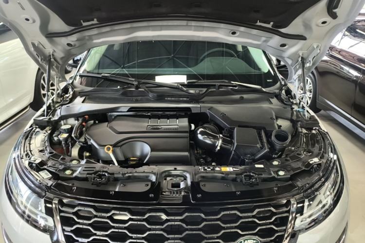 Used Land Rover Range Evoque 2021 Range Rover Velar 249 PS R-Dynamic S Performance Edition Engine Bay