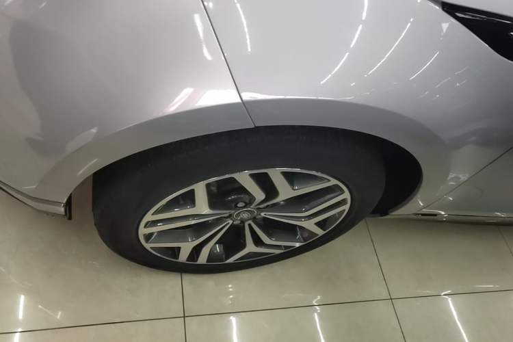 Used Land Rover Range Evoque 2021 Range Rover Velar 249 PS R-Dynamic S Performance Edition Exterior 4