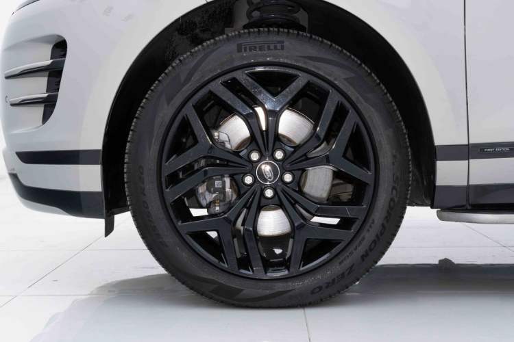 Used Land Rover Range Evoque 2021 Range Rover Velar L 249PS R-Dynamic First Edition Exterior 7