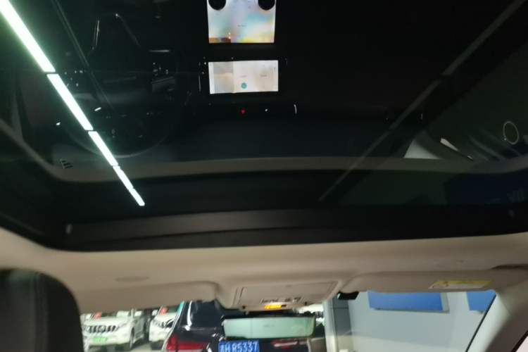 Used Land Rover Range Evoque 2021 Range Rover L 249 PS R-Dynamic SE Luxury Edition Headliner